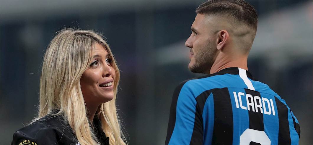 Copertina: Wanda Nara, retroscena piccanti con Icardi: "La prima sera gli è piaciuto, ho fatto tutto bene. C'era anche Maxi Lopez..."