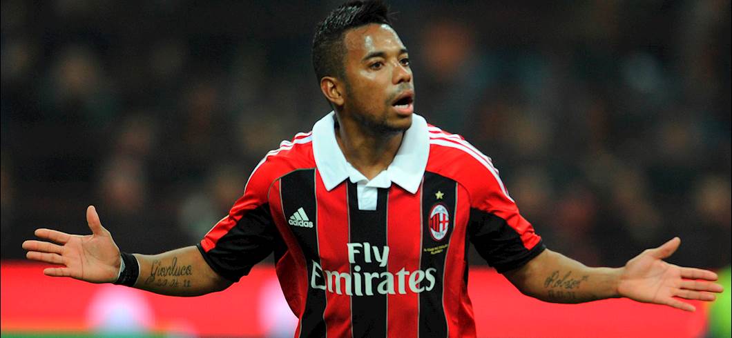 Copertina: Robinho, l'ex Milan dovrà scontare 9 anni di carcere