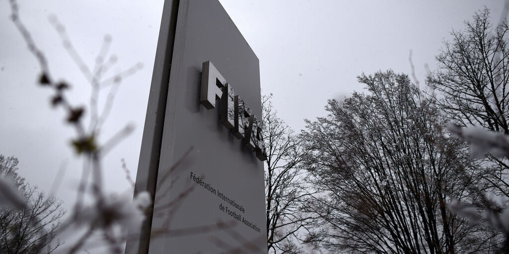 Copertina: FIFA - Il difensore Curto squalificato 10 giornate per razzismo