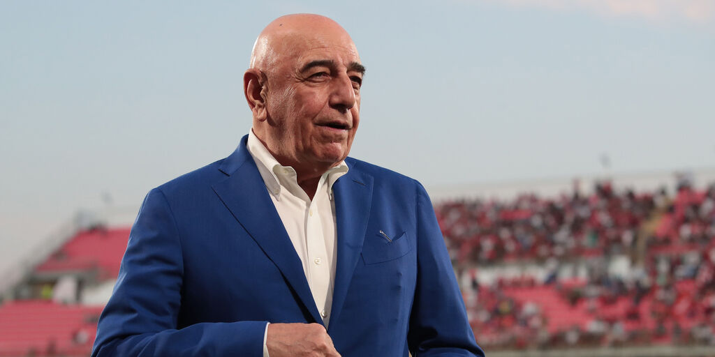 Galliani: "Fiducia assoluta in Nesta. Ibrahimovic? Non ha bisogno dei miei consigli" Copertina: Galliani: "Fiducia assoluta in Nesta. Ibrahimovic? Non ha bisogno dei miei consigli"