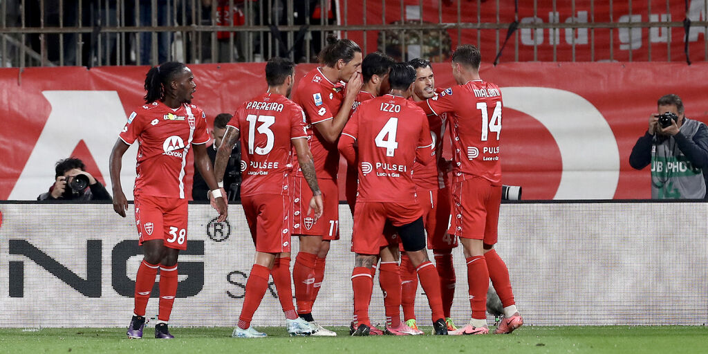 Copertina: Dovbyk non basta a Juric: finisce 1-1 tra Monza e Roma