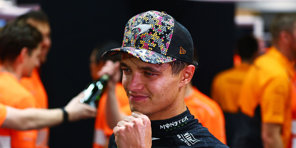 Copertina: F1, Norris trionfa al GP di Singapore: quinto Leclerc, settimo Sainz