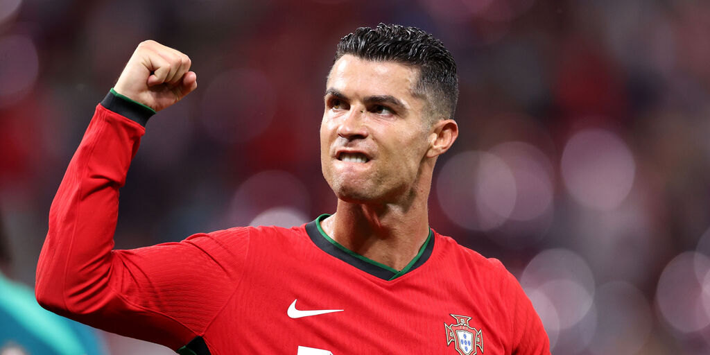Copertina: Siparietto Szczesny-Ronaldo, frecciata del portoghese alla Juventus: la frase