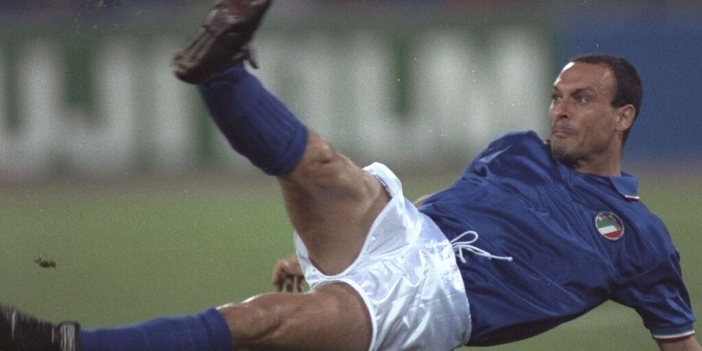 Copertina: Totò Schillaci, tra gli ultimi simboli di un calcio felice