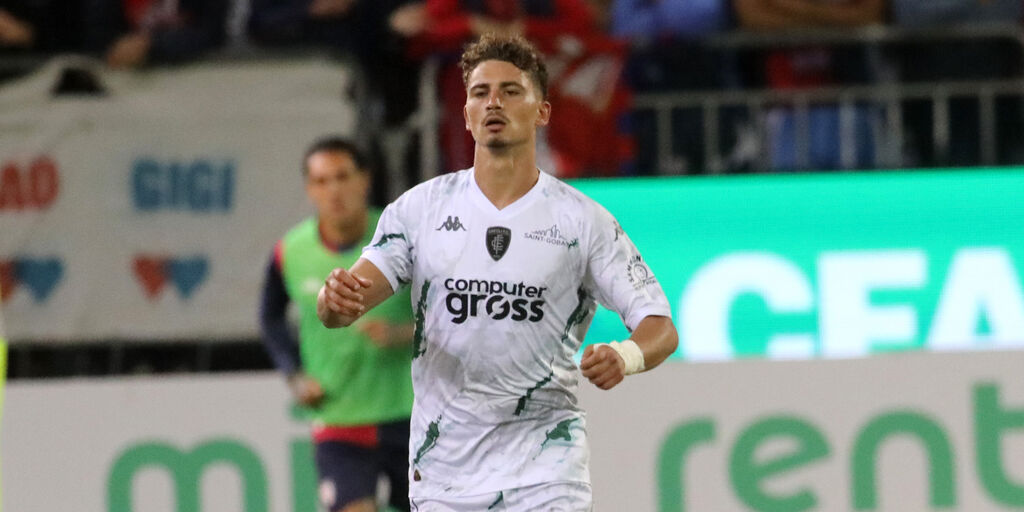 Esposito, futuro al Napoli? "Mi ricorda Baggio, non mi sbilancio ma l'Inter..." Copertina: Esposito, futuro al Napoli? "Mi ricorda Baggio, non mi sbilancio ma l'Inter..."