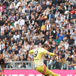 Copertina: Marin risponde a Vlahovic, pareggio di rigore tra Juventus e Cagliari